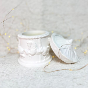 Acasa - Lumanari parfumate si buchete de flori 24 Lumanare parfumata I Love U compusa din 3 bucati pe tava de ceramica